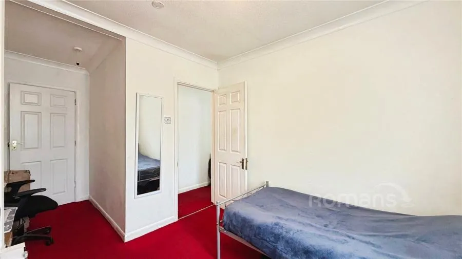 Elms Road, Aldershot, GU11, photo 5