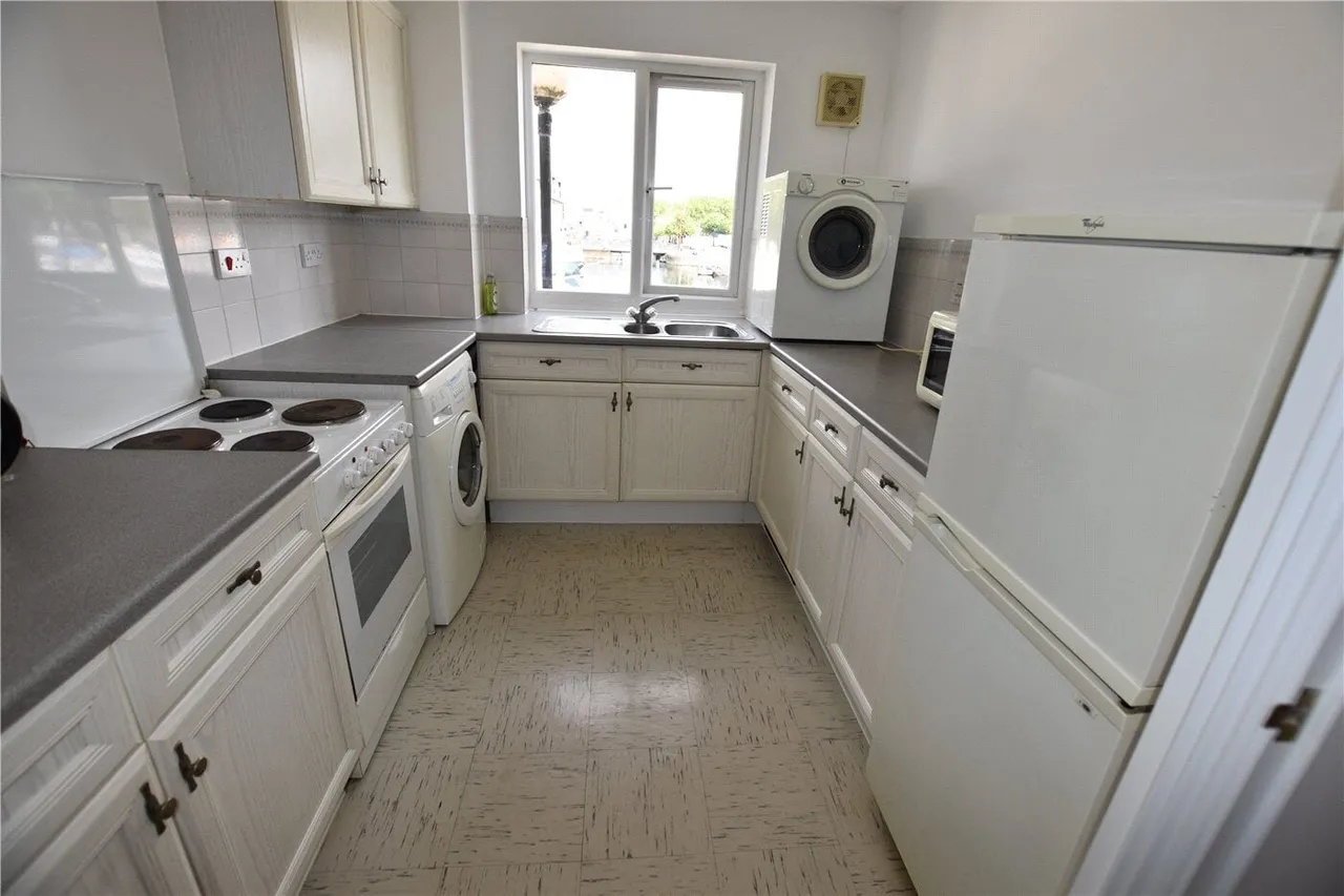 Dunnage Crescent, London, SE16, photo 3
