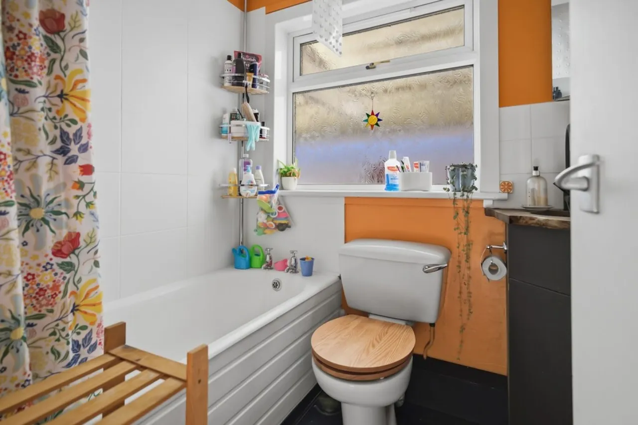 Grant Place, Causewayhead, FK9, photo 10