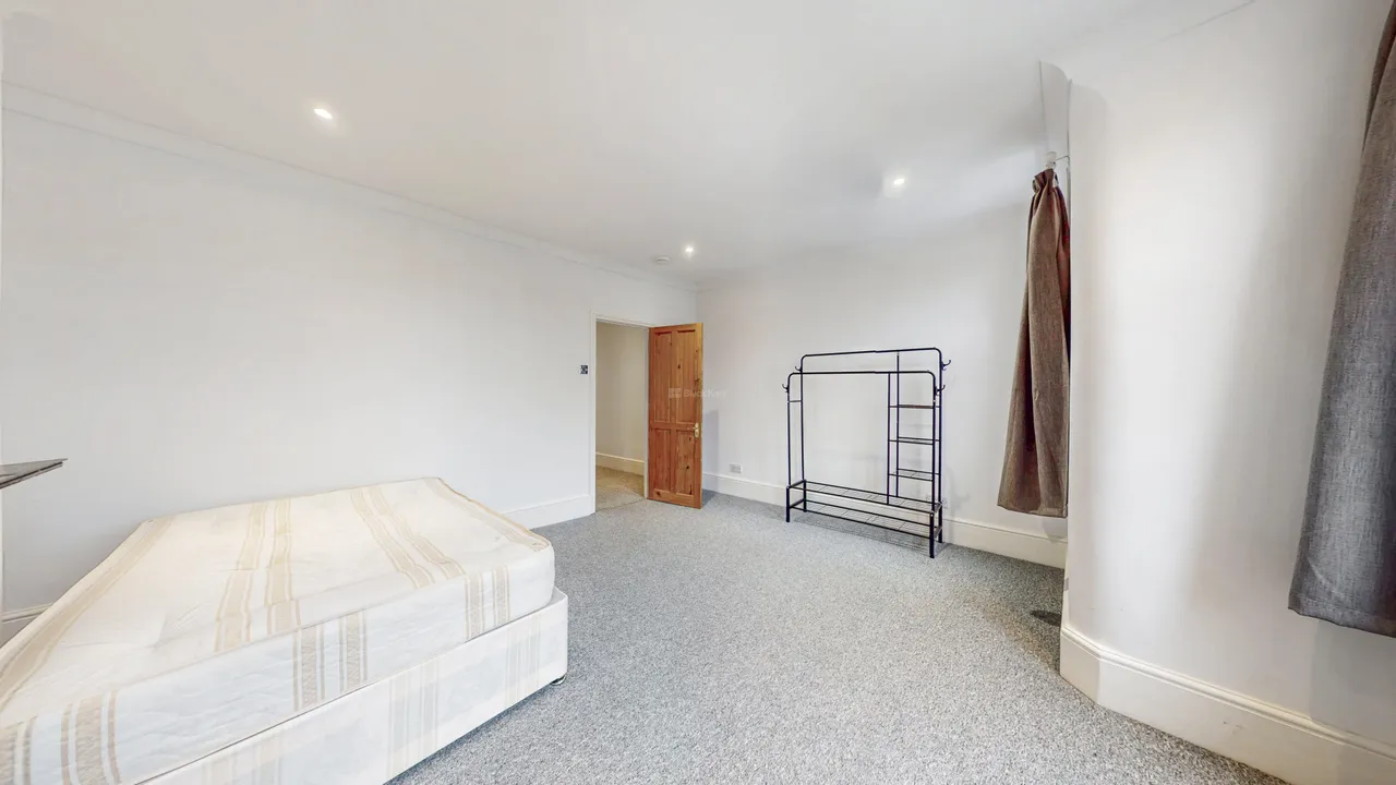 Pembroke Road, N10, photo 5