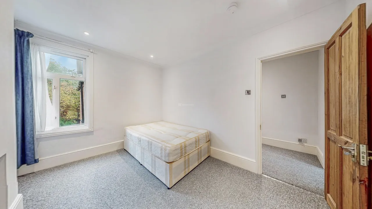 Pembroke Road, N10, photo 11