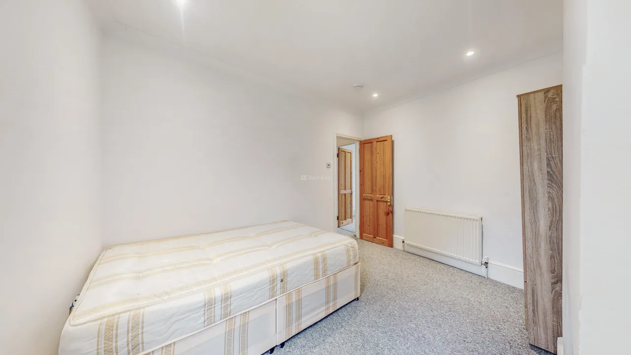Pembroke Road, N10, photo 8