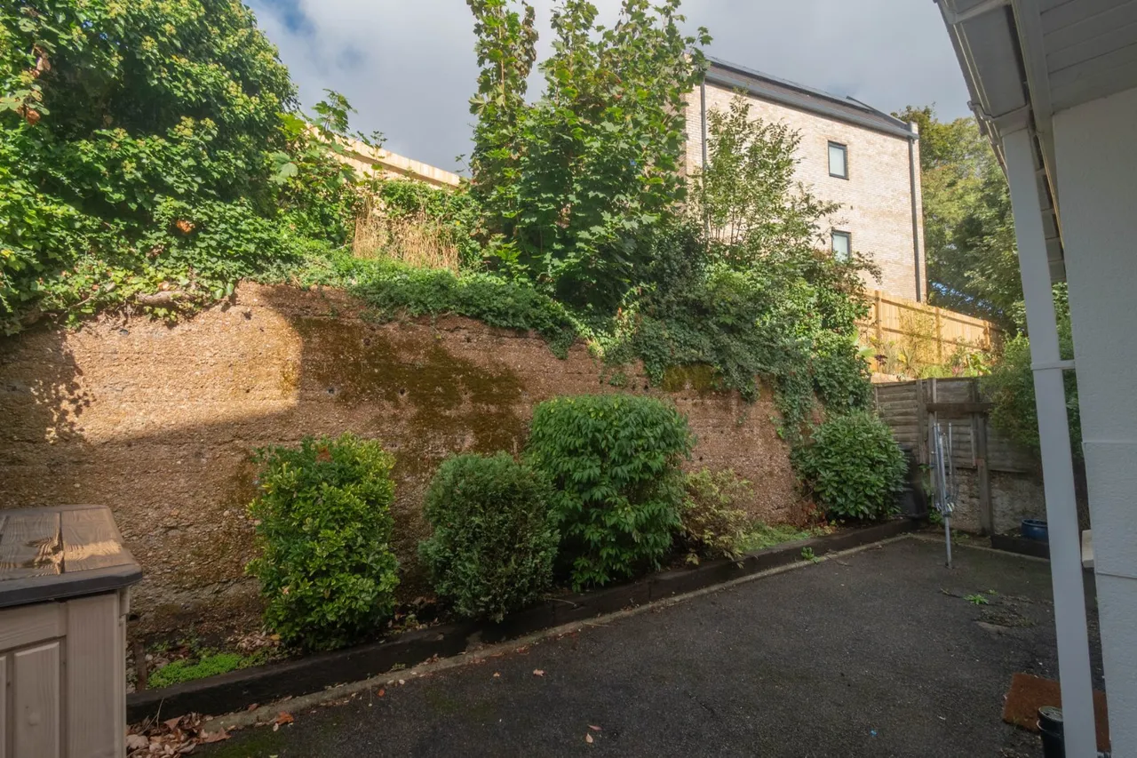 Radnor Park Gardens, Folkestone, CT19, photo 15