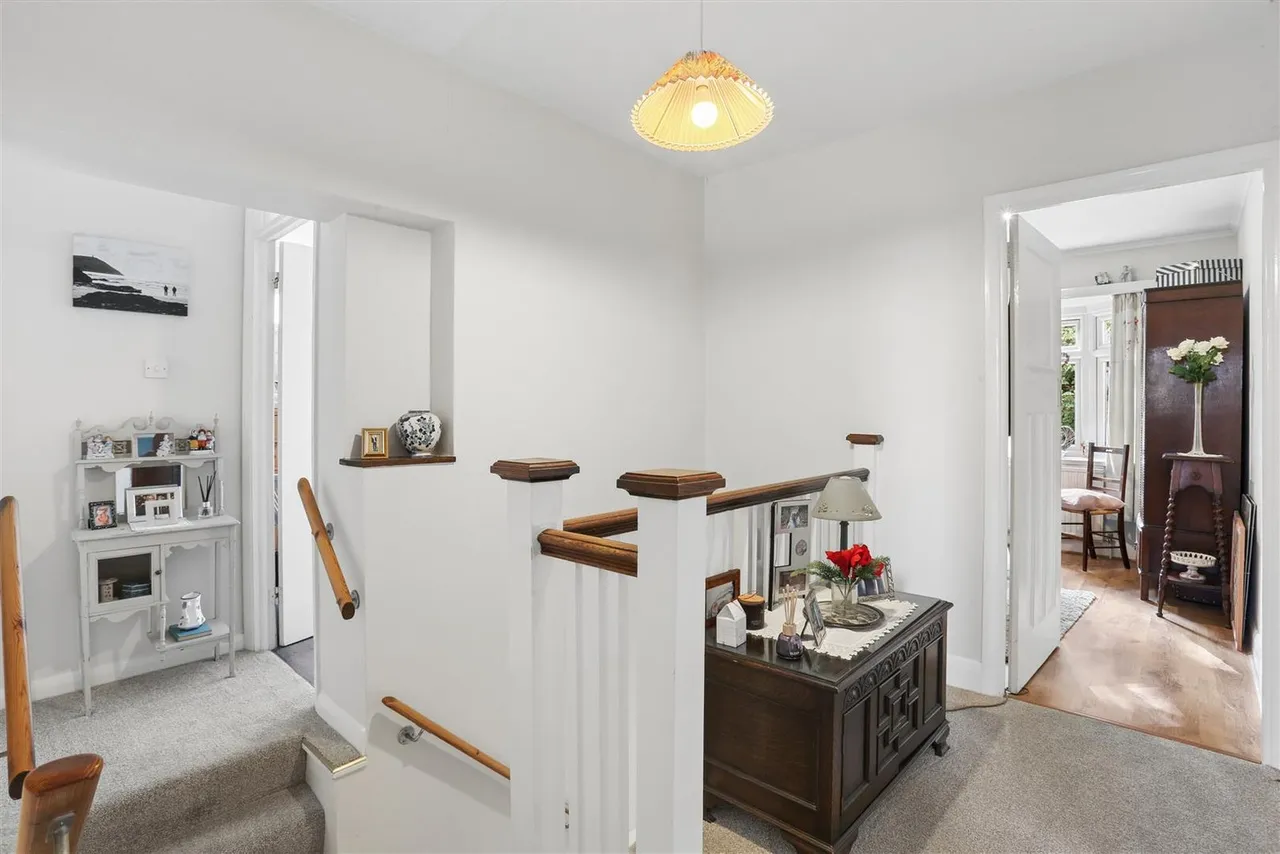 Bolters Lane, Banstead, SM7, photo 14