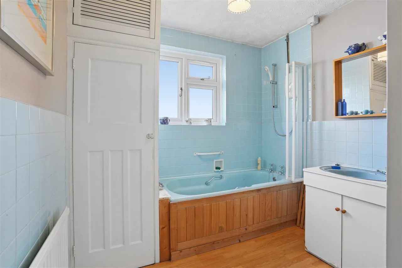 Bolters Lane, Banstead, SM7, photo 22