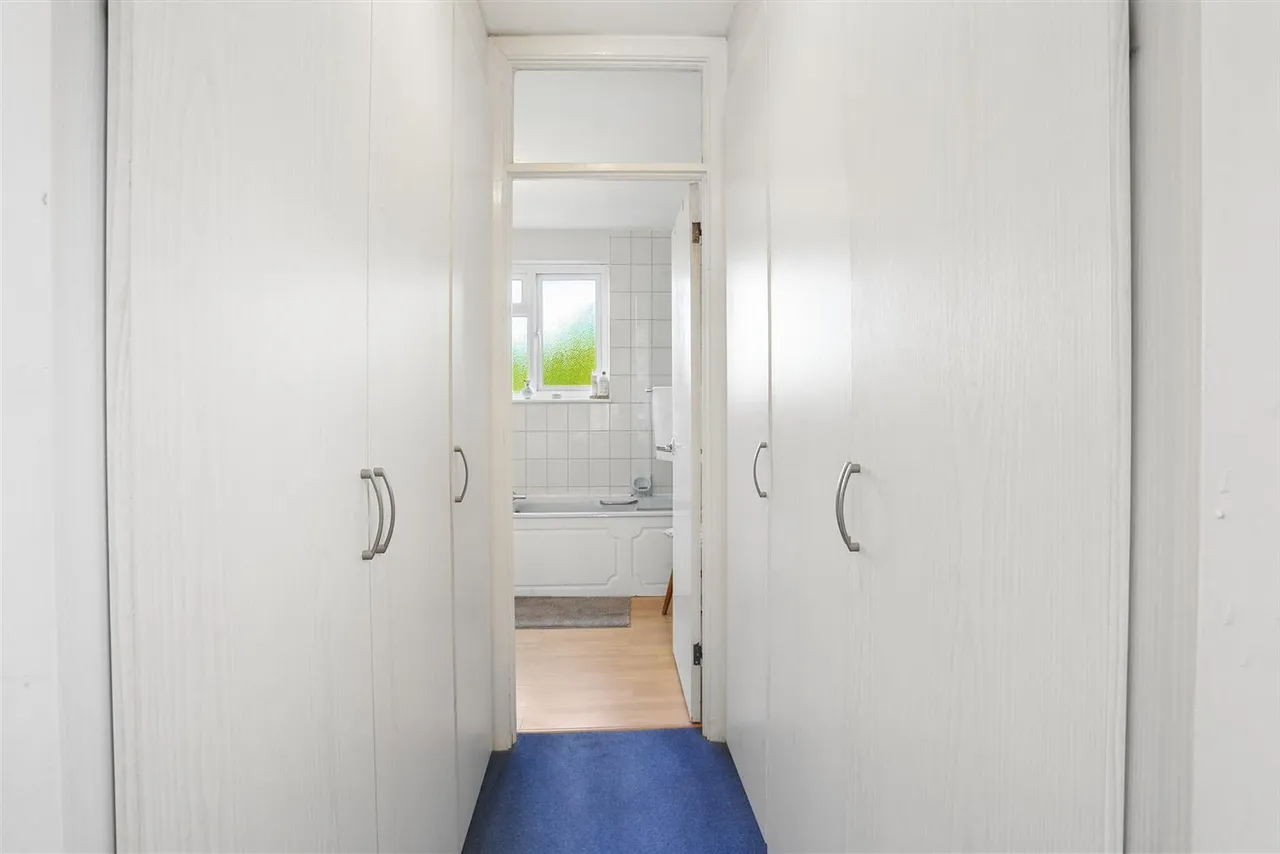 Bolters Lane, Banstead, SM7, photo 17