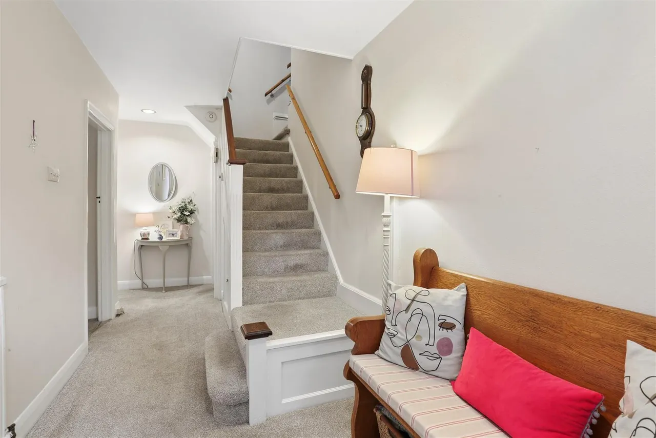 Bolters Lane, Banstead, SM7, photo 13