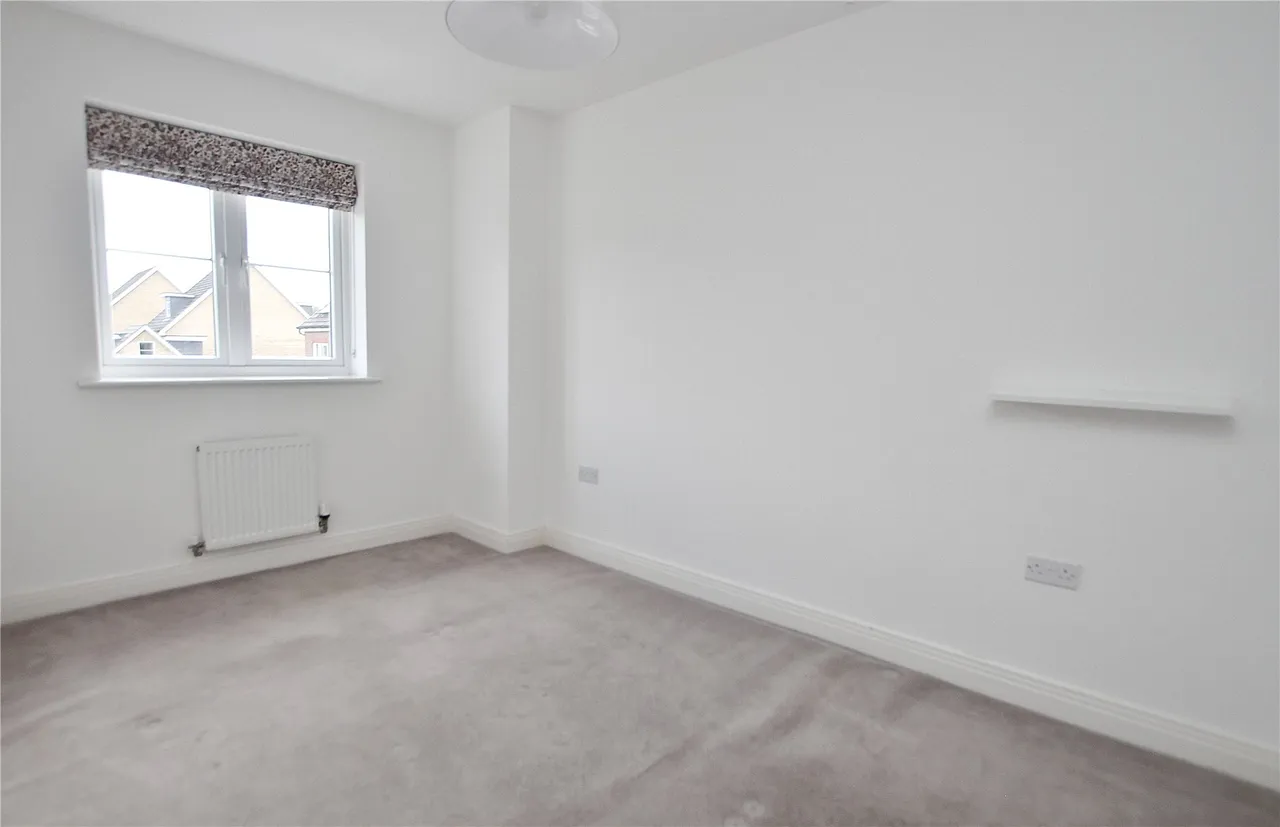 Jersey Close, Knaphill, GU21, photo 7