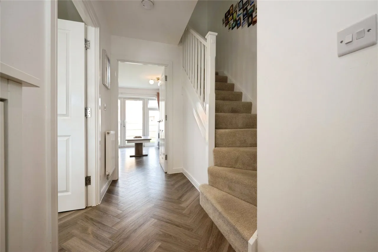 Valerian Way, Leighton Buzzard, Bedfordshire, LU7, photo 8