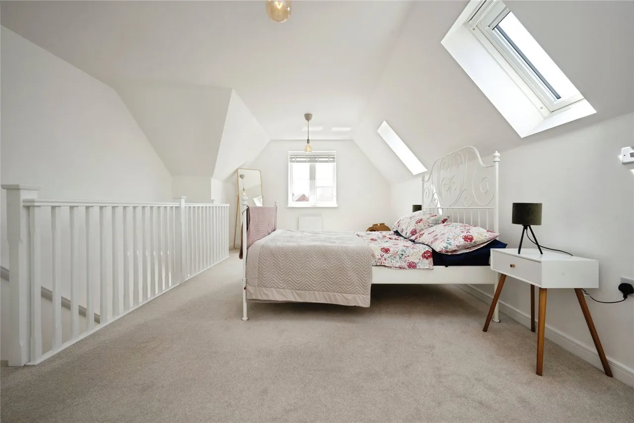 Valerian Way, Leighton Buzzard, Bedfordshire, LU7, photo 13