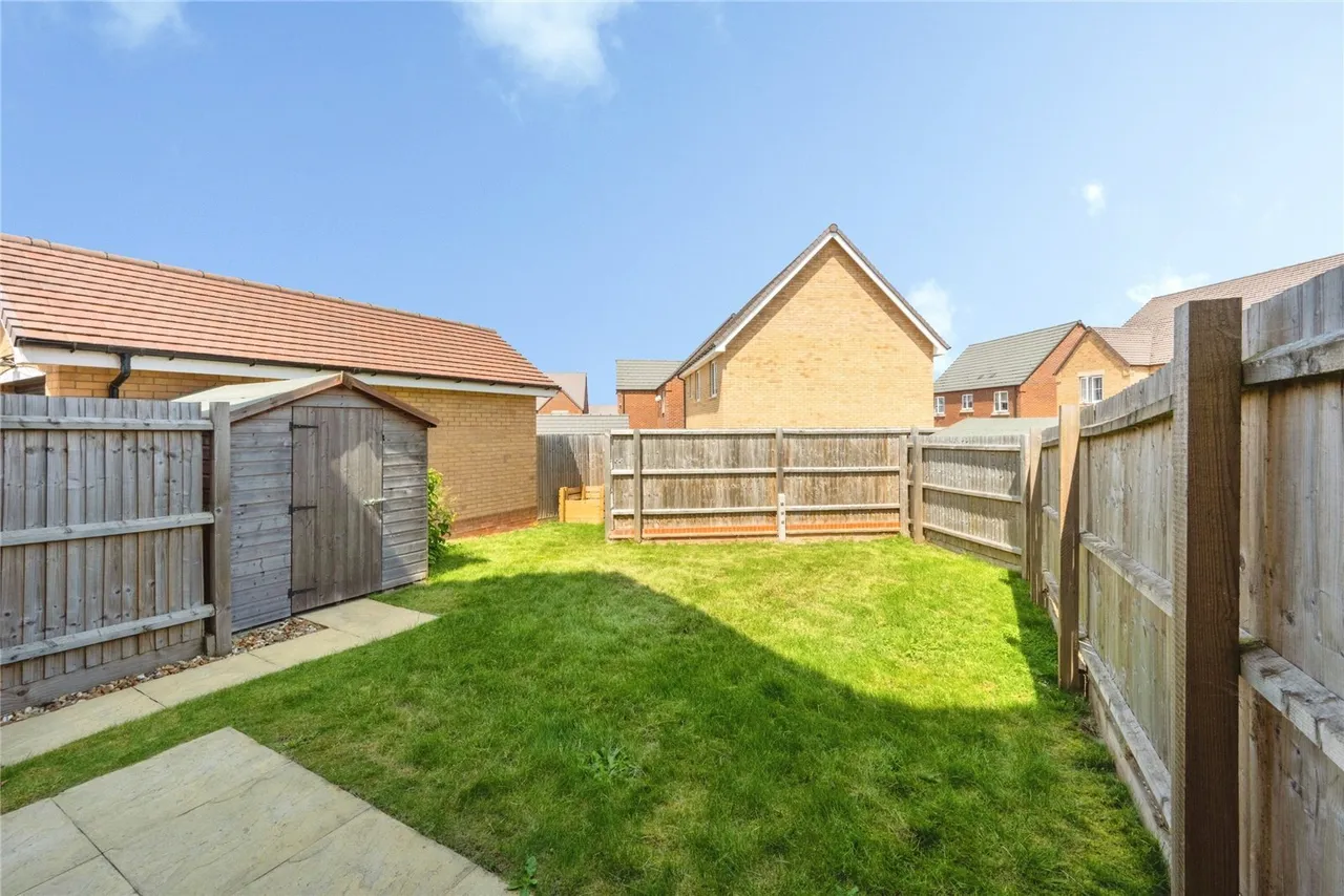 Valerian Way, Leighton Buzzard, Bedfordshire, LU7, photo 16