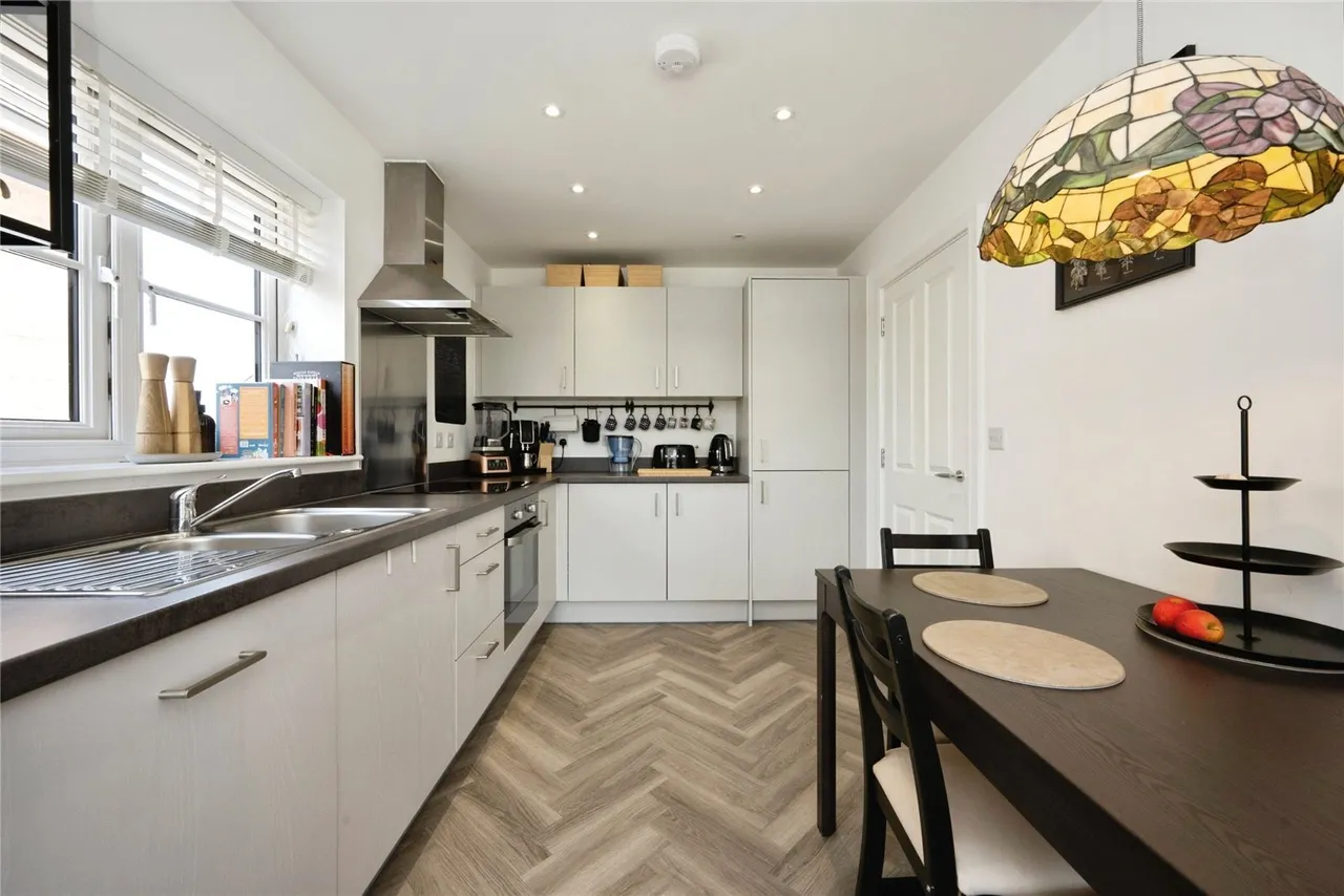 Valerian Way, Leighton Buzzard, Bedfordshire, LU7, photo 3