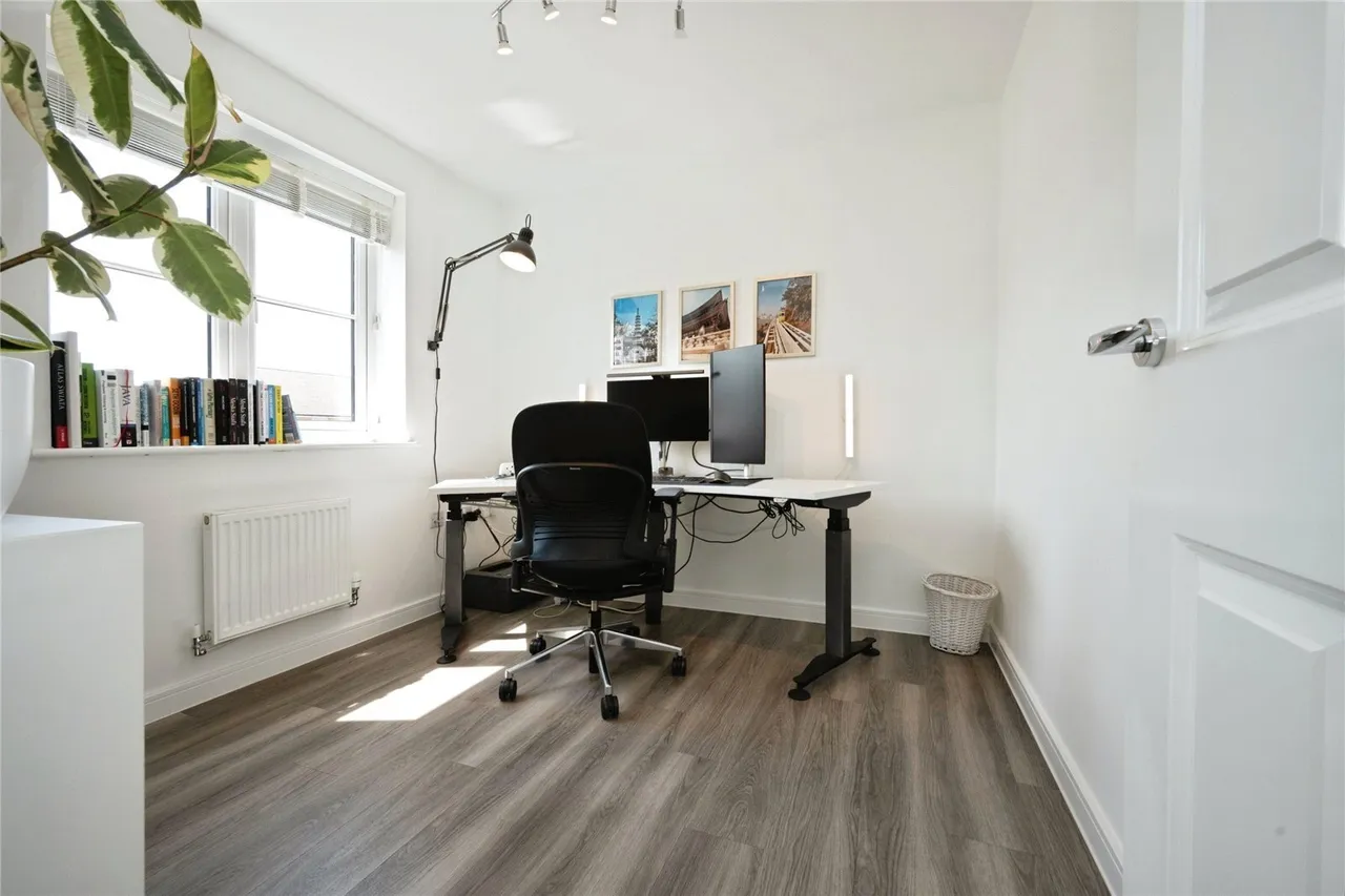 Valerian Way, Leighton Buzzard, Bedfordshire, LU7, photo 11