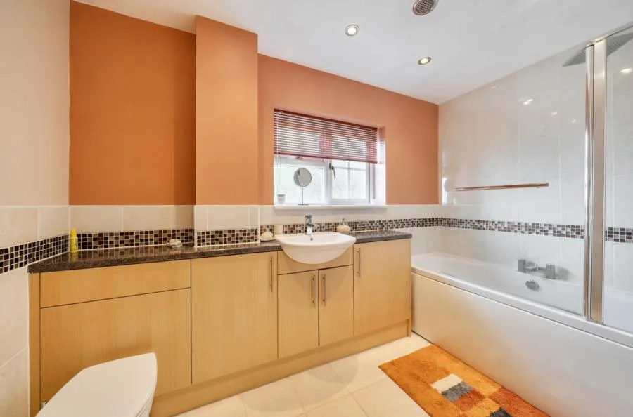 Hawley Road, Blackwater, GU17, photo 17