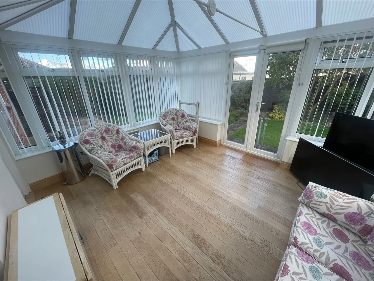 Princess Avenue, LL28, photo 3