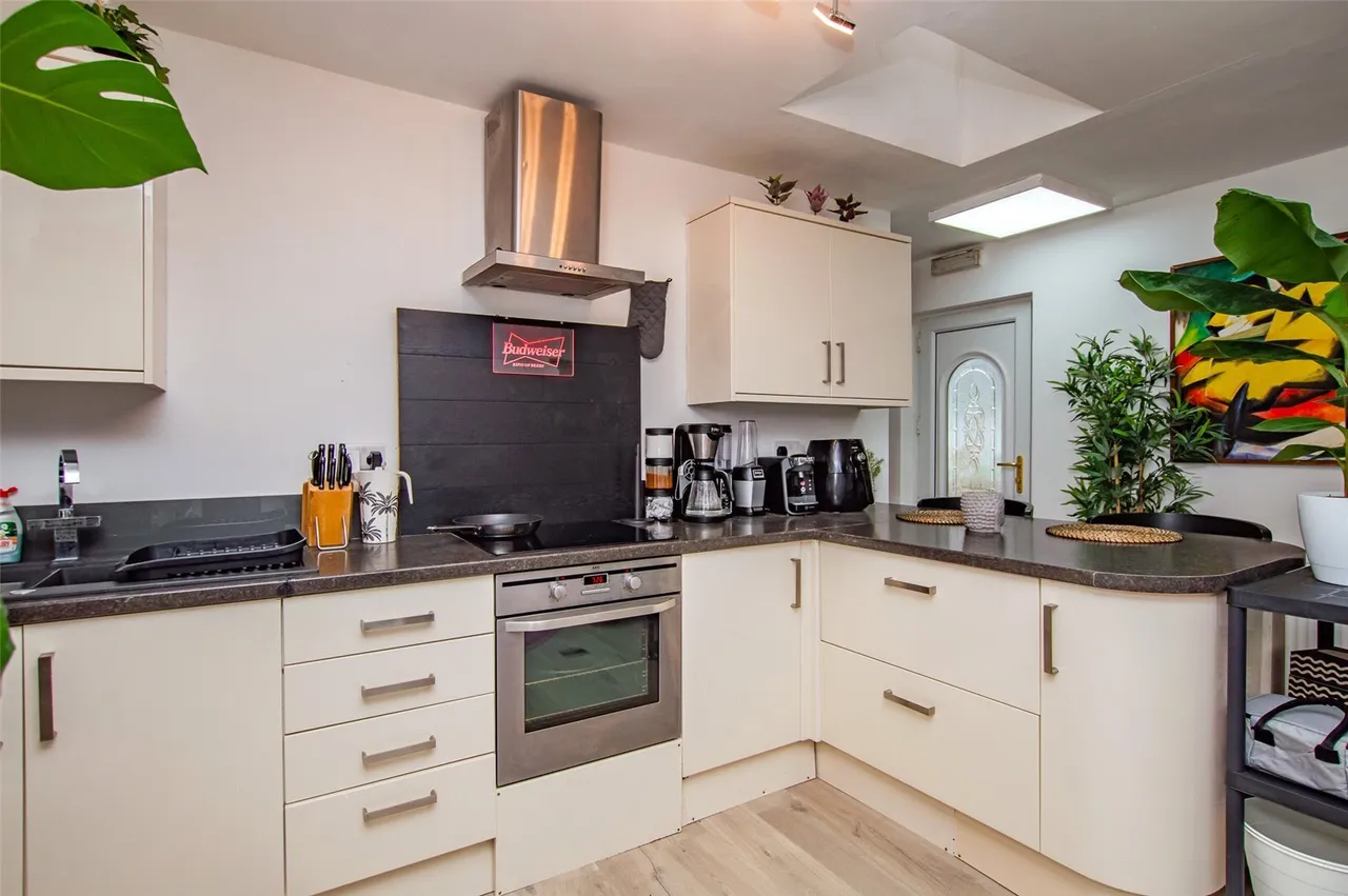 Stone Street, Llandovery, SA20, photo 8