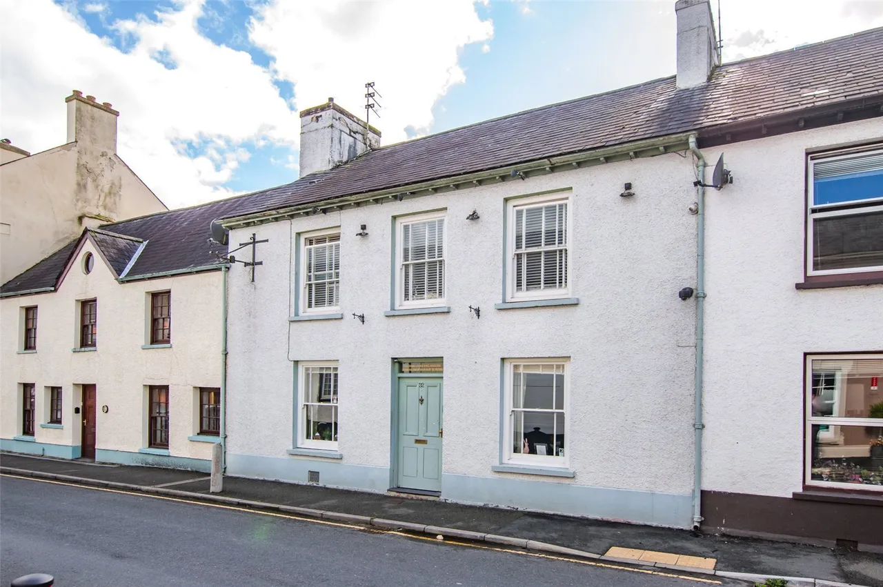 8 bed house for sale, Stone Street, Llandovery, SA20
