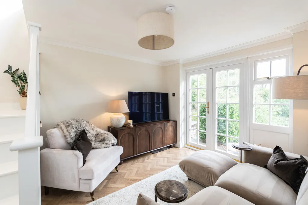 Riverside, Pixham, RH4, photo 3