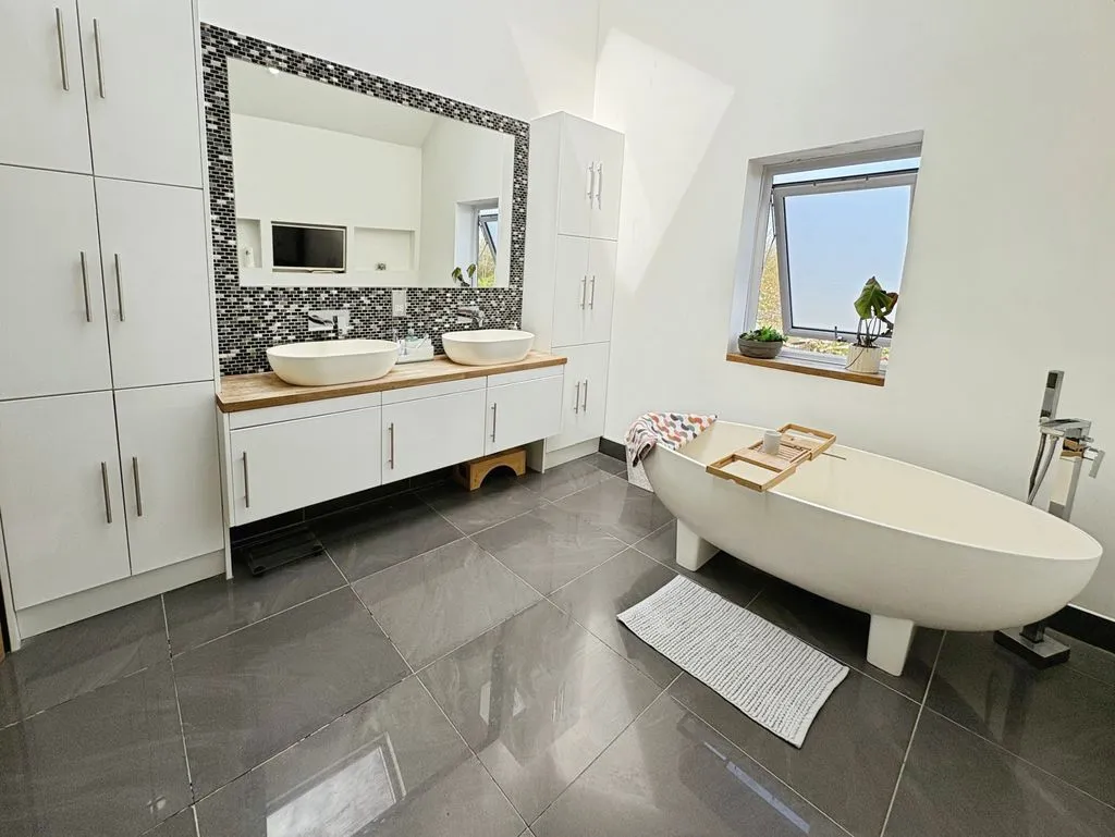 Newcastle Upon Tyne NE27 0RT, NE27, photo 11