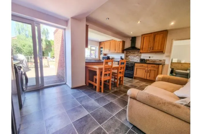 Copt Heath Drive, Knowle, photo 4