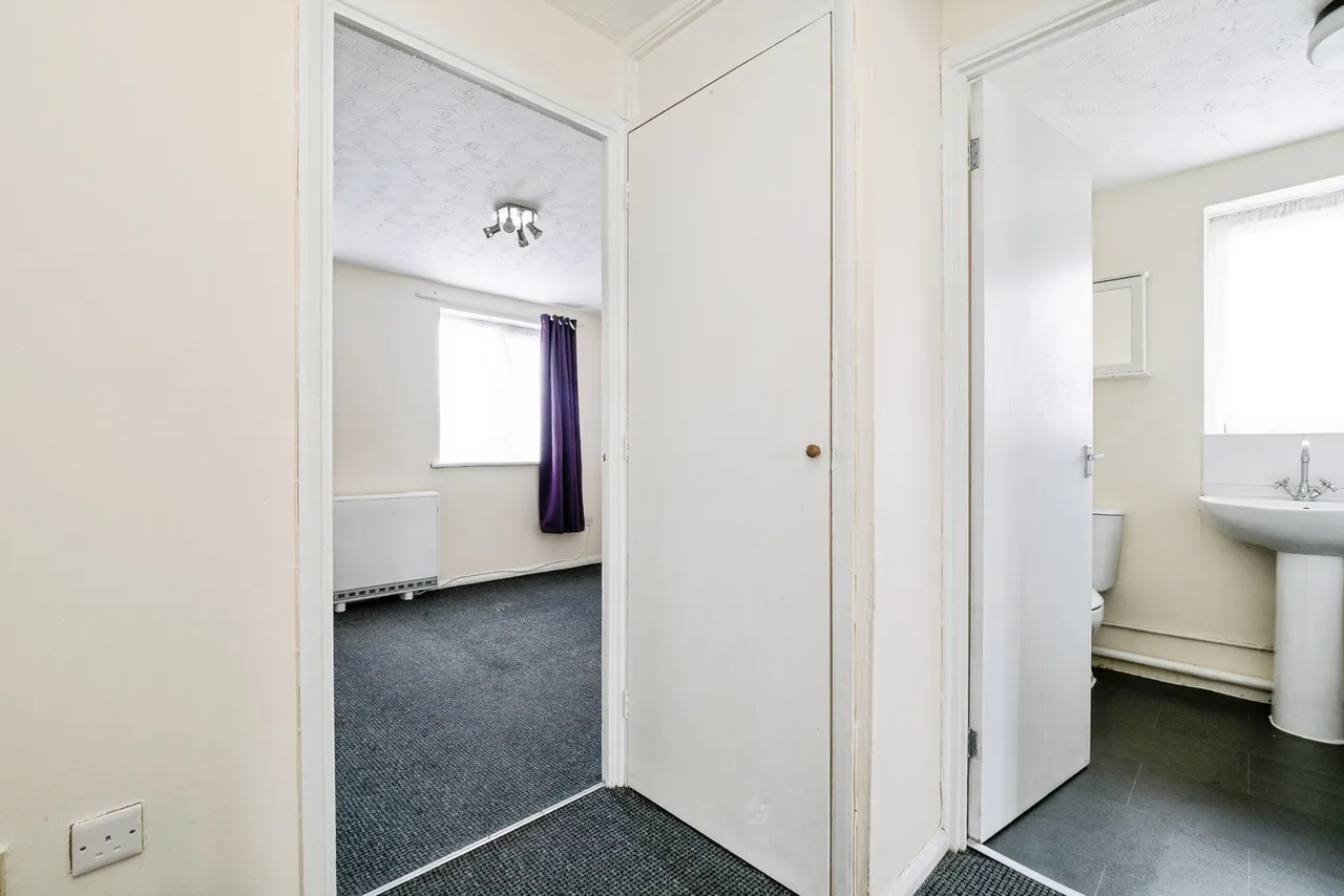 Honey Close, Dagenham, RM10, photo 6