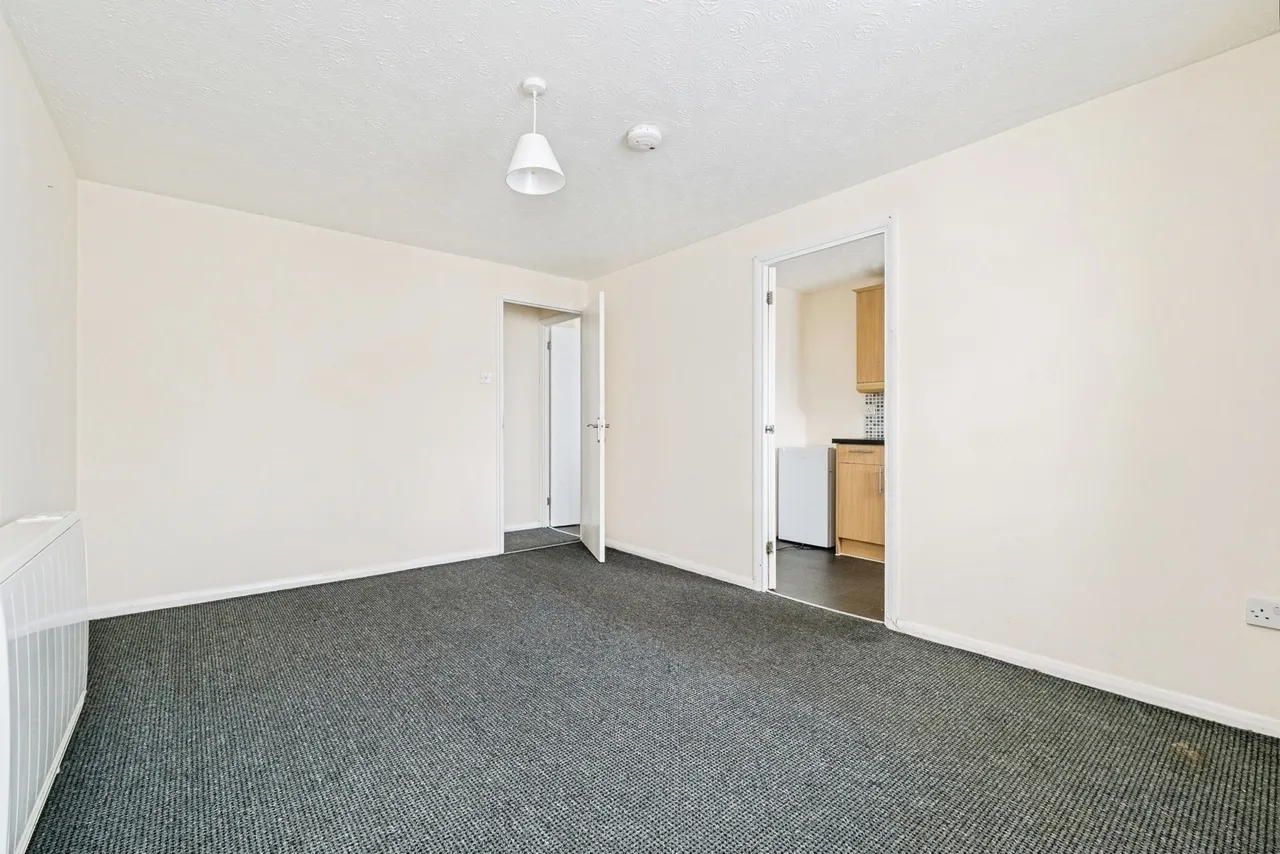 Honey Close, Dagenham, RM10, photo 14