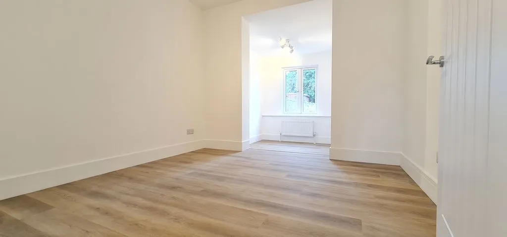 Weir Gardens, Rayleigh, Essex, SS6 7SY, photo 15