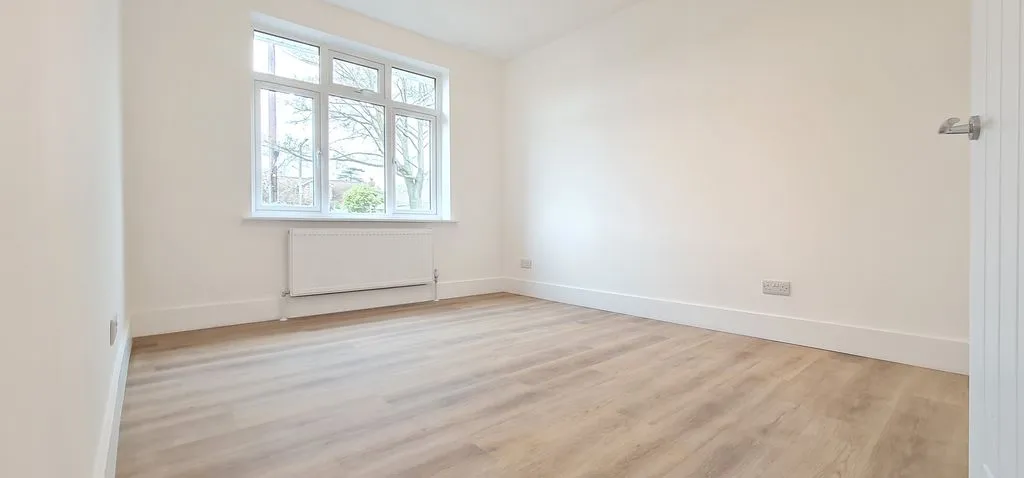 Weir Gardens, Rayleigh, Essex, SS6 7SY, photo 12