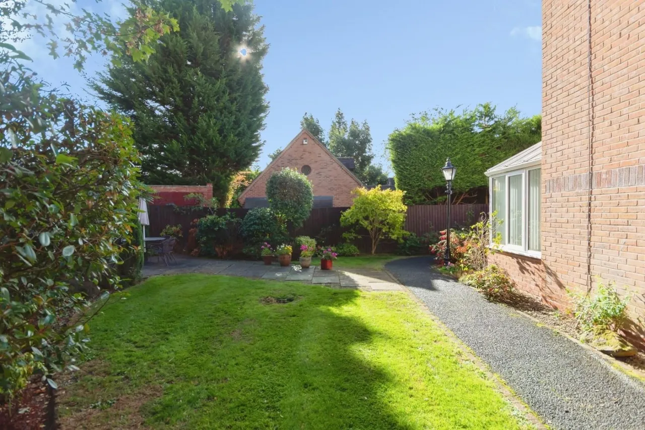 Bushell Drive, Solihull, B91, photo 27