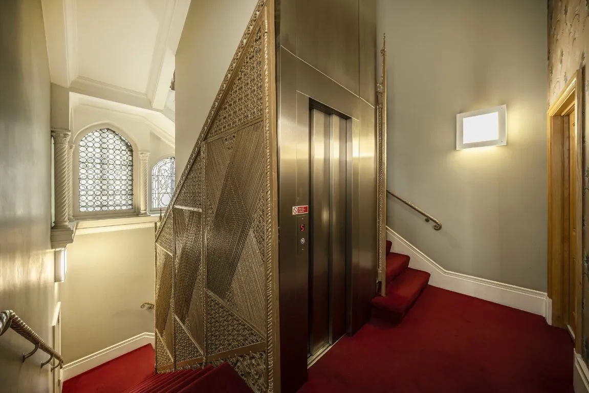 Lothbury, EC2R, photo 16