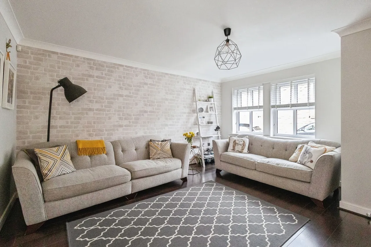 Calico Crescent, Stalybridge, SK15, photo 2