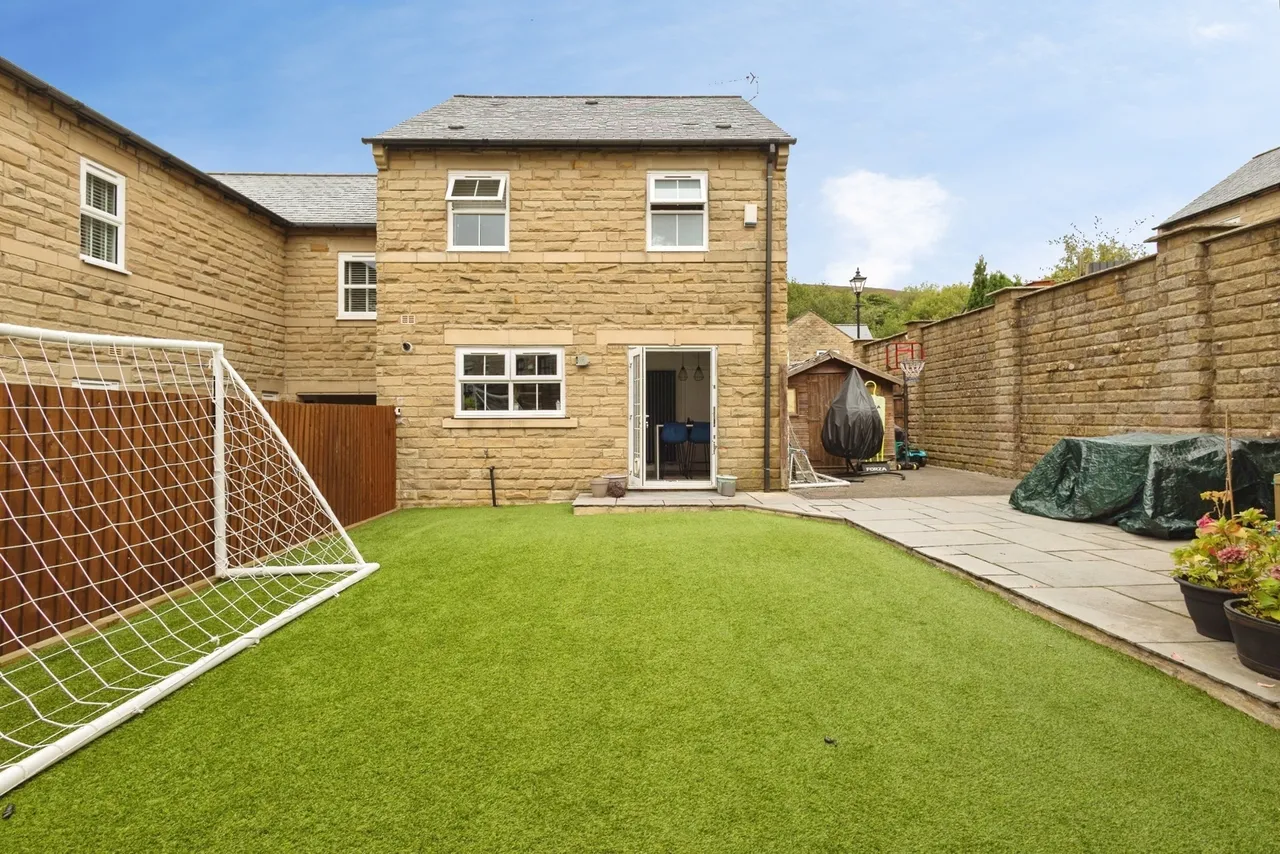 Calico Crescent, Stalybridge, SK15, photo 21