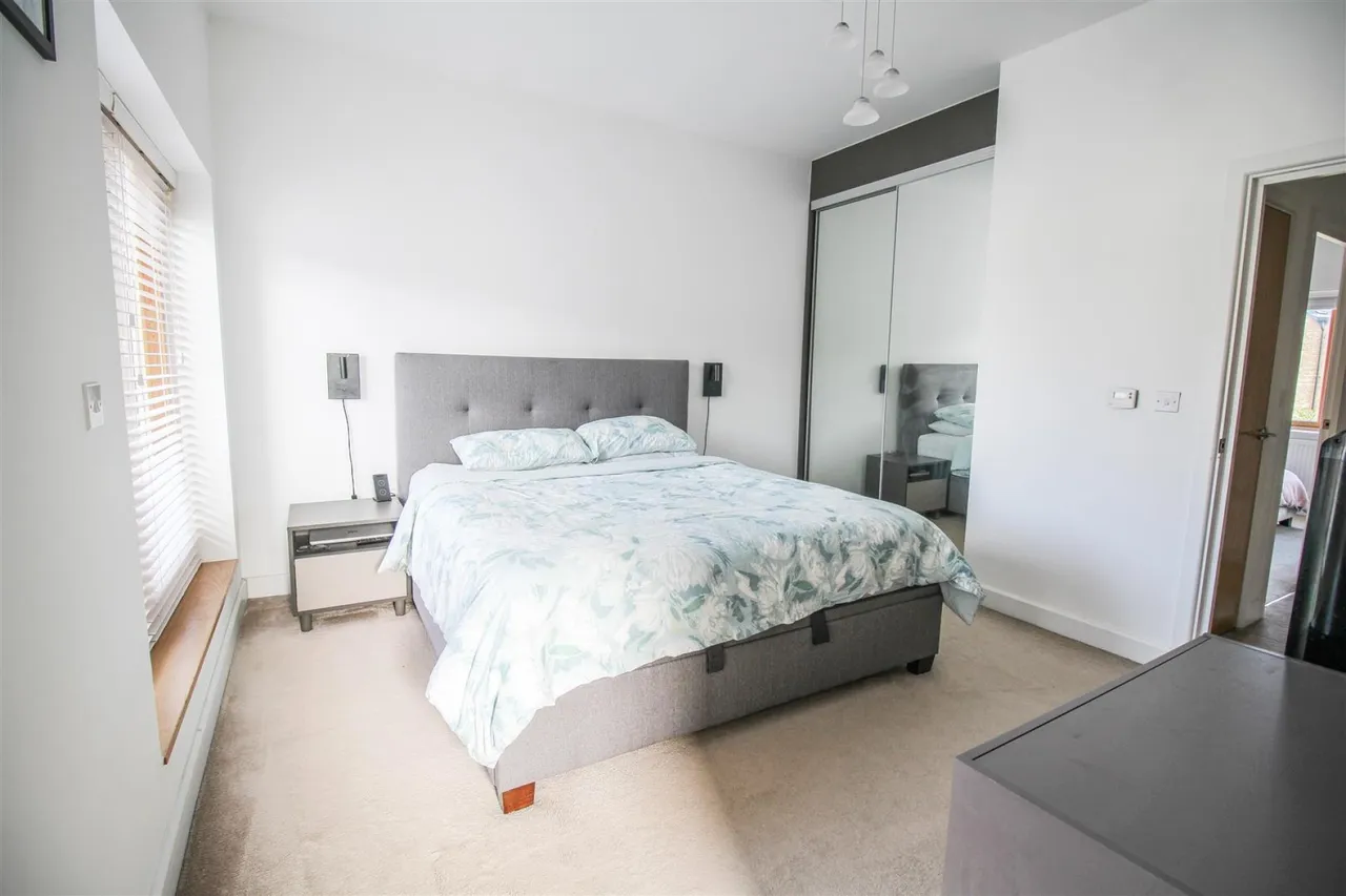 Barnsley Wood Rise, Newhall, CM17, photo 10