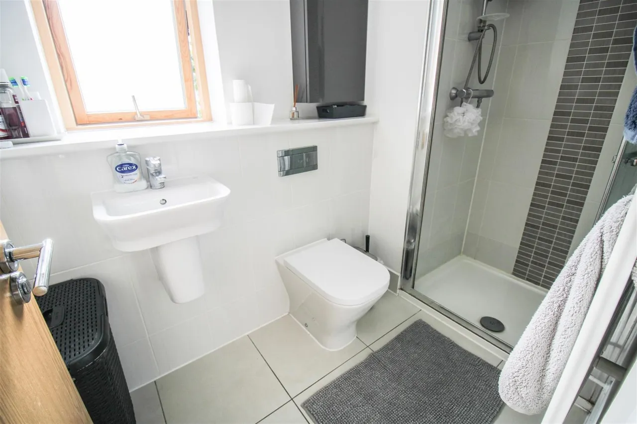 Barnsley Wood Rise, Newhall, CM17, photo 11