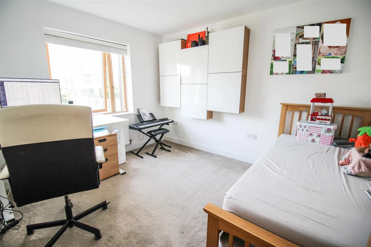 Barnsley Wood Rise, Newhall, CM17, photo 14