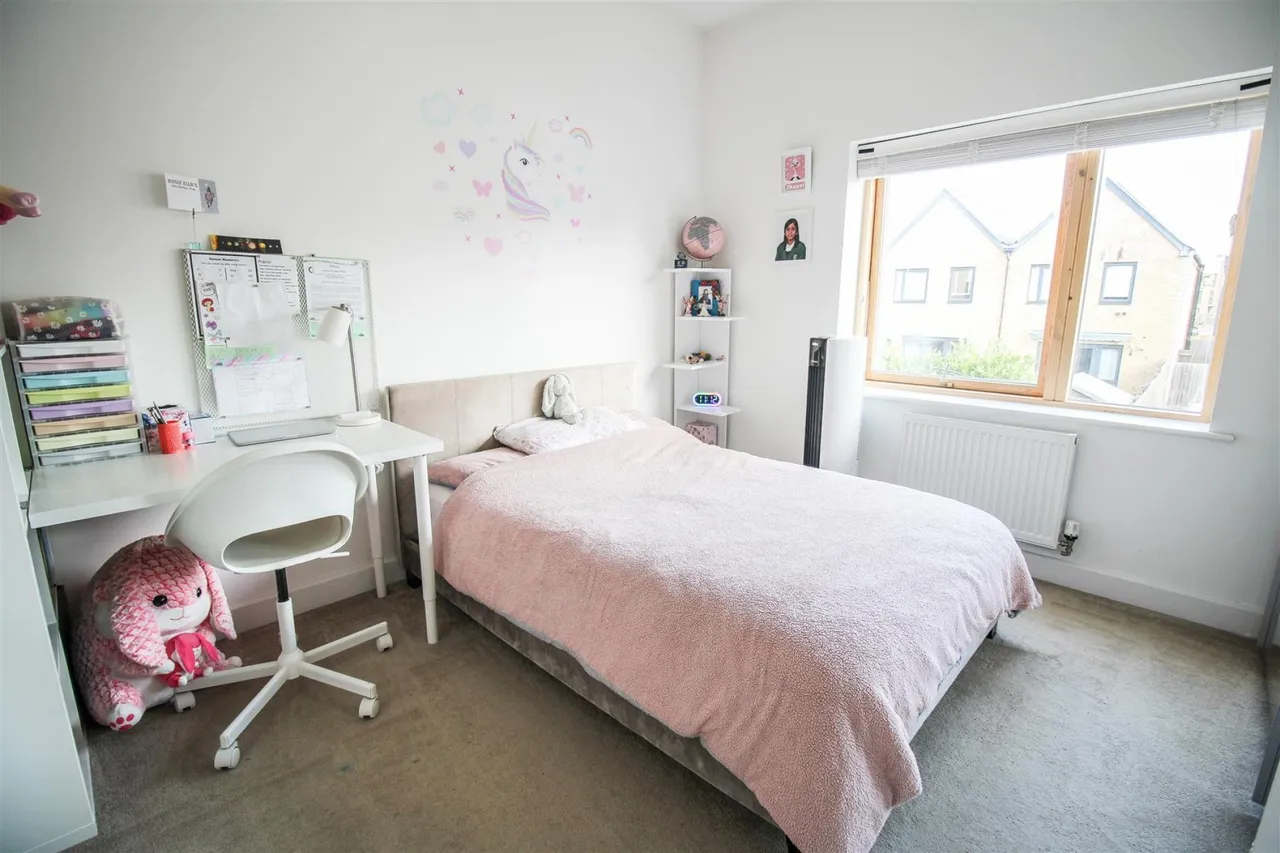 Barnsley Wood Rise, Newhall, CM17, photo 12