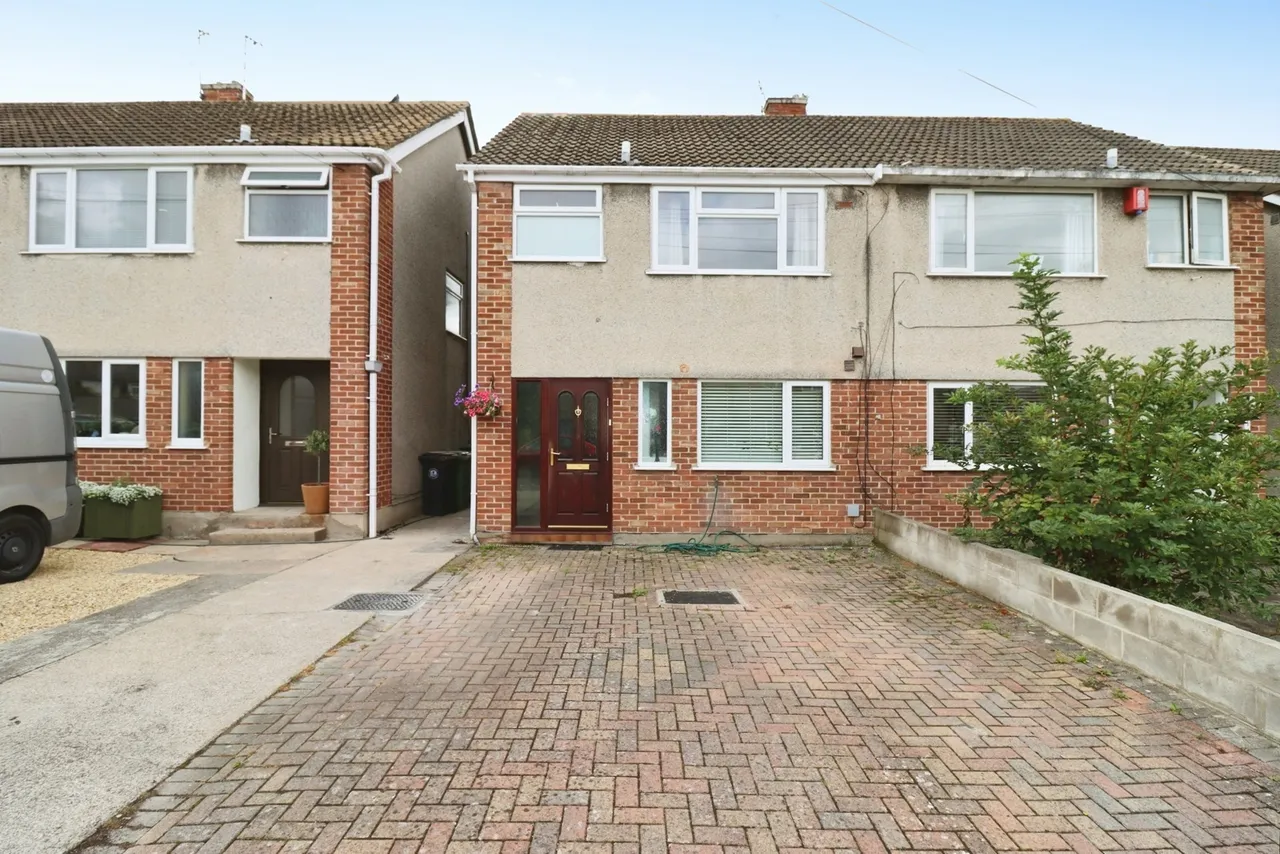 3 bed house for sale — Canvey Close, Bristol, Somerset, BS10