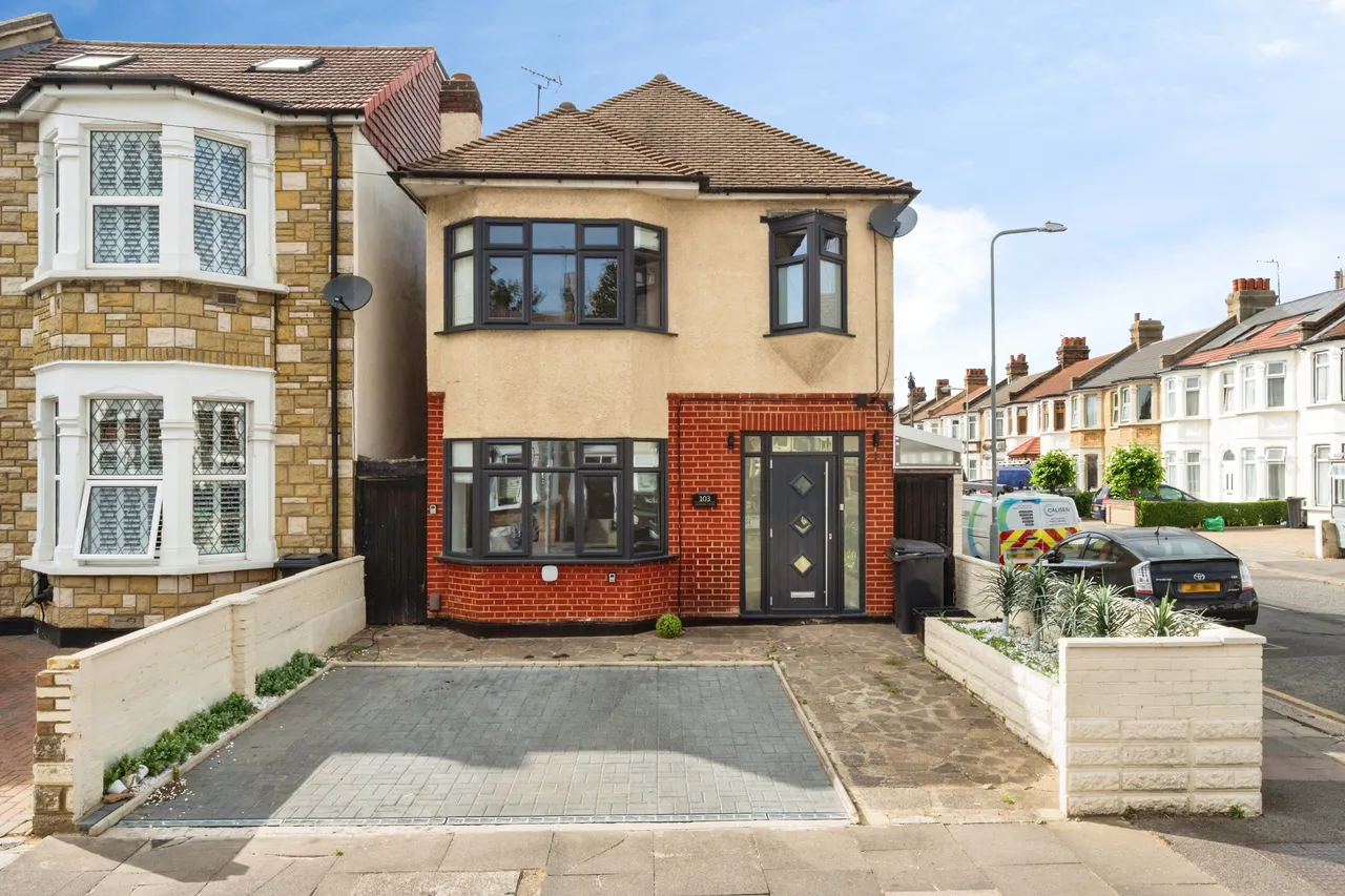 4 bed house for sale, Wellesley Road, Ilford, IG1