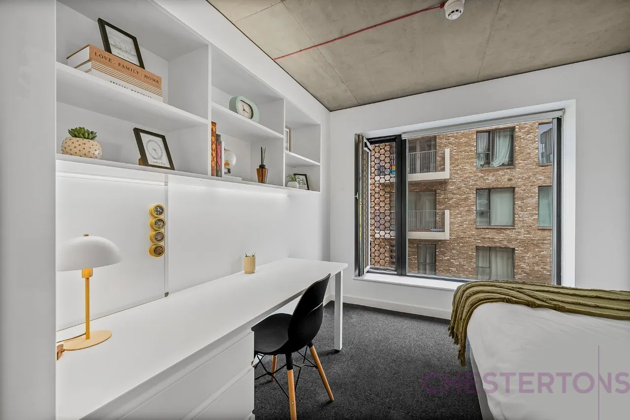 property to rent, East Parkside, Greenwich, SE10