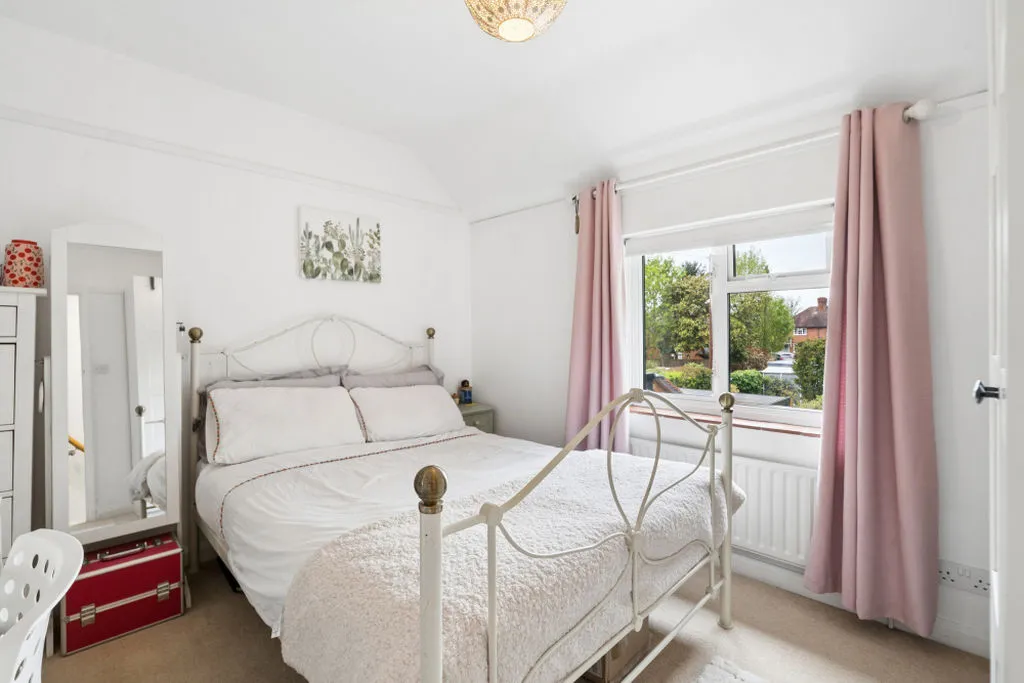 Sutton Road, Cookham SL6 9RE, photo 8