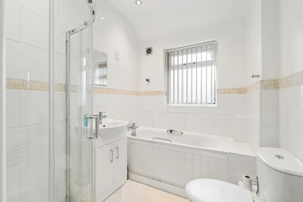 Sutton Road, Cookham SL6 9RE, photo 9