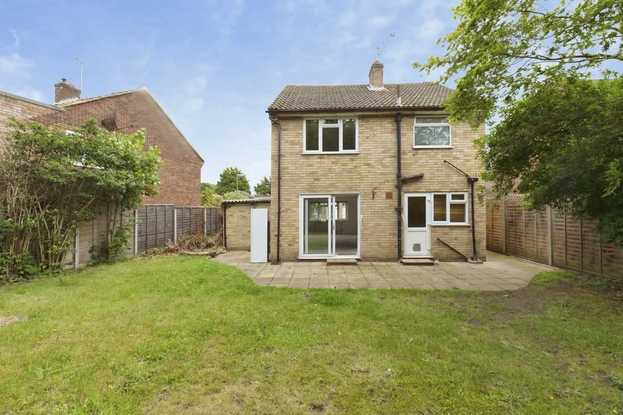 Wilton Place, New Haw, KT15, photo 4