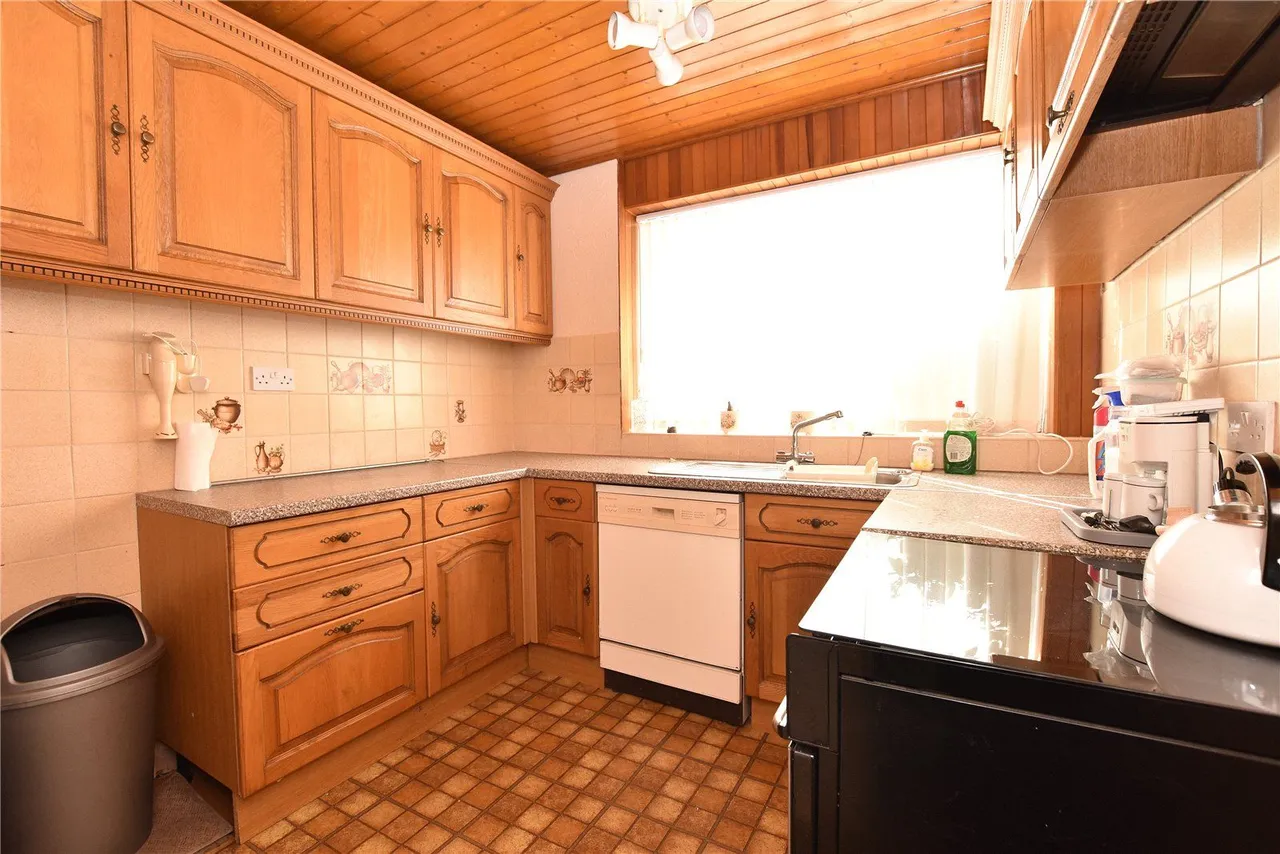 Templegate Drive, Leeds, LS15, photo 21