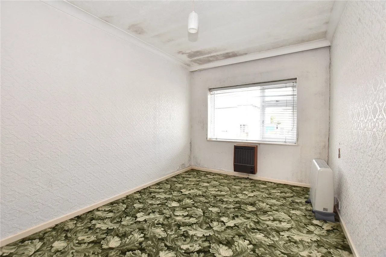 Templegate Drive, Leeds, LS15, photo 10