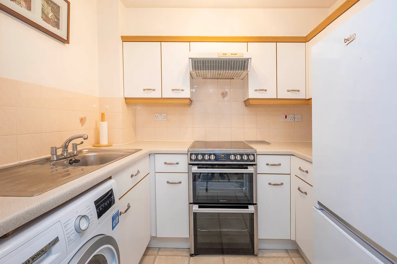 Barnfield Close, London, SW17, photo 5