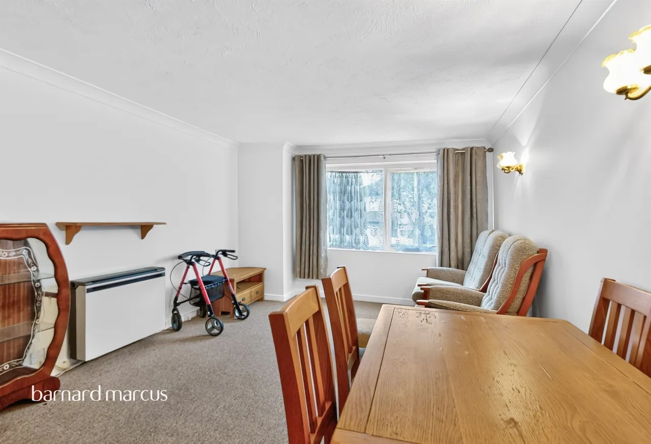 Friern Park, London, N12, photo 12