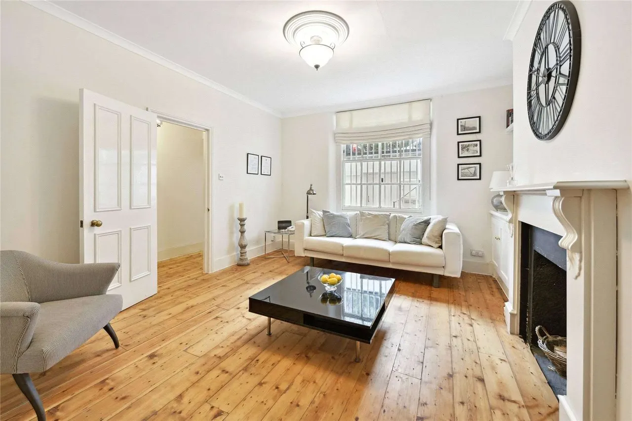 Claverton Street, London, SW1V 3AX, photo 12