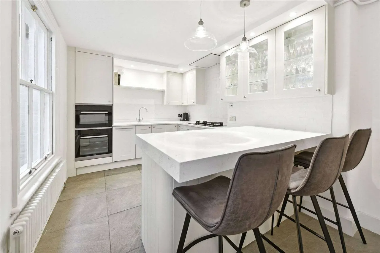 Claverton Street, London, SW1V 3AX, photo 5