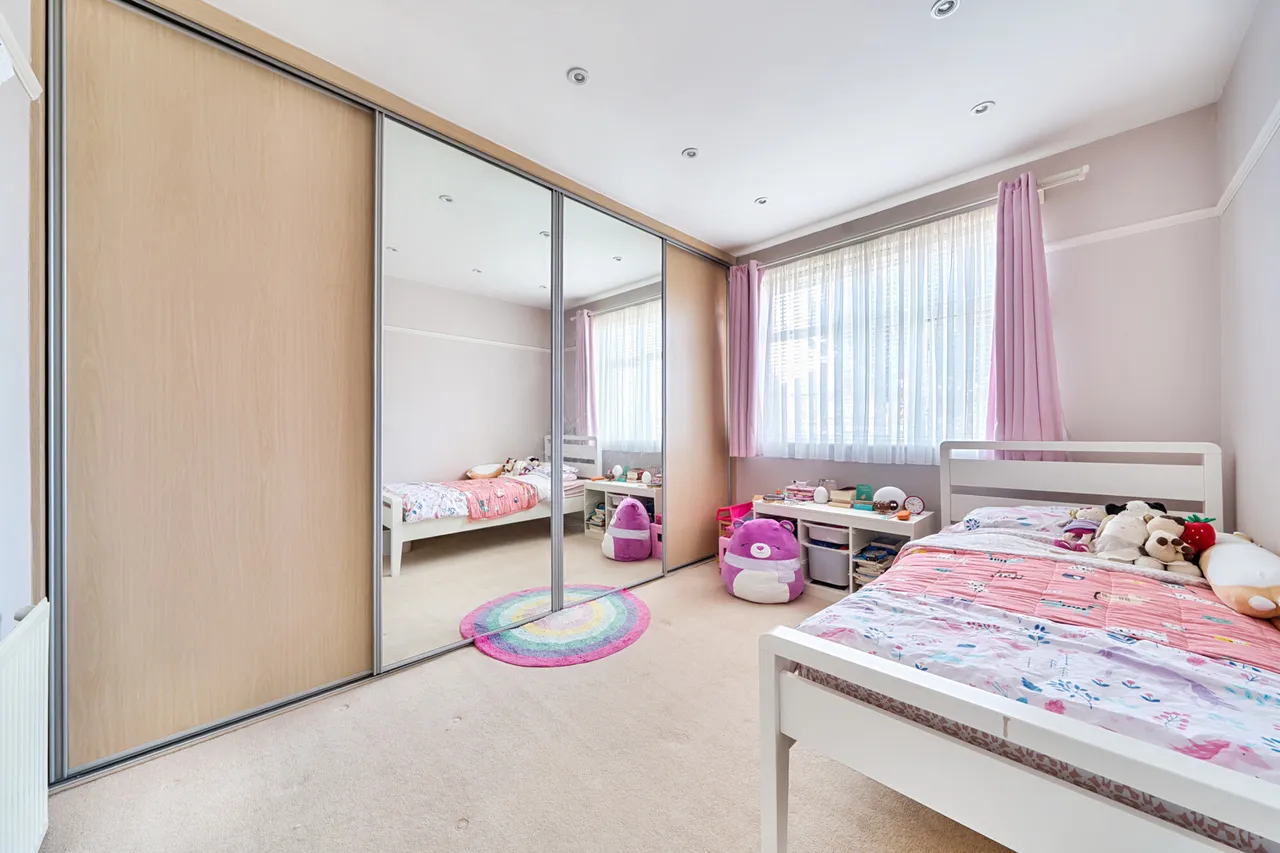 Wood End Avenue, Harrow, HA2, photo 8