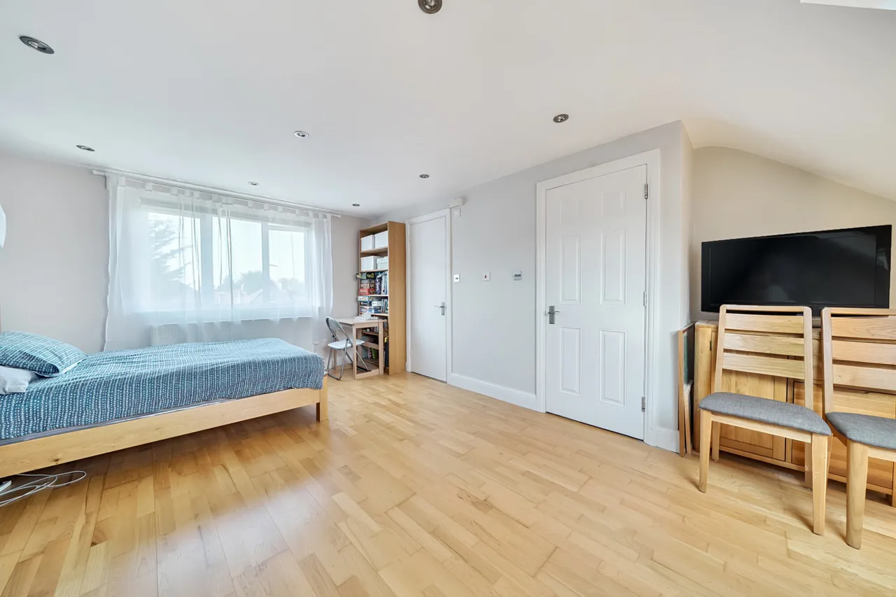 Wood End Avenue, Harrow, HA2, photo 24